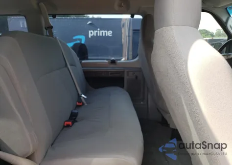 2011 Ford Econoline E350 Super Duty Wagon z USA, uszkodzony, nr VIN 1FBSS3BL3BDA64237